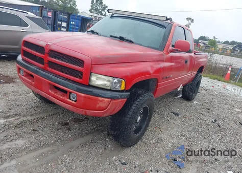 1998 Dodge Ram 1500 St z USA, uszkodzony, nr VIN 3B7HC13YXWG228304